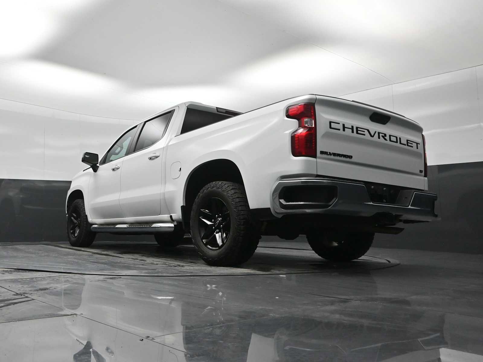 Used 2021 Chevrolet Silverado 1500 LT w/ Bed Protection Package AWD/4WD image 27