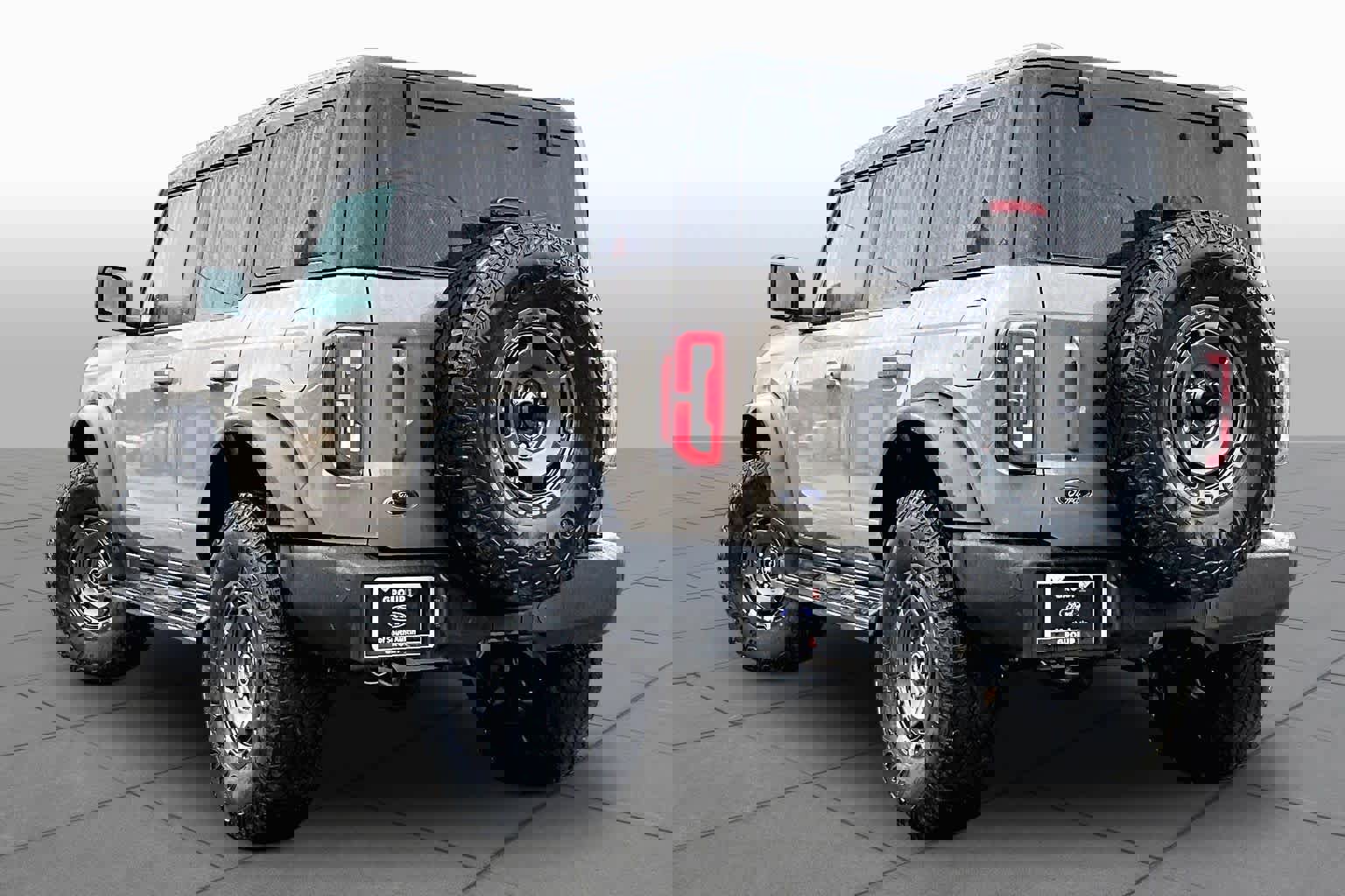 Used 2025 Ford Bronco Outer Banks w/ Sasquatch Package image 12