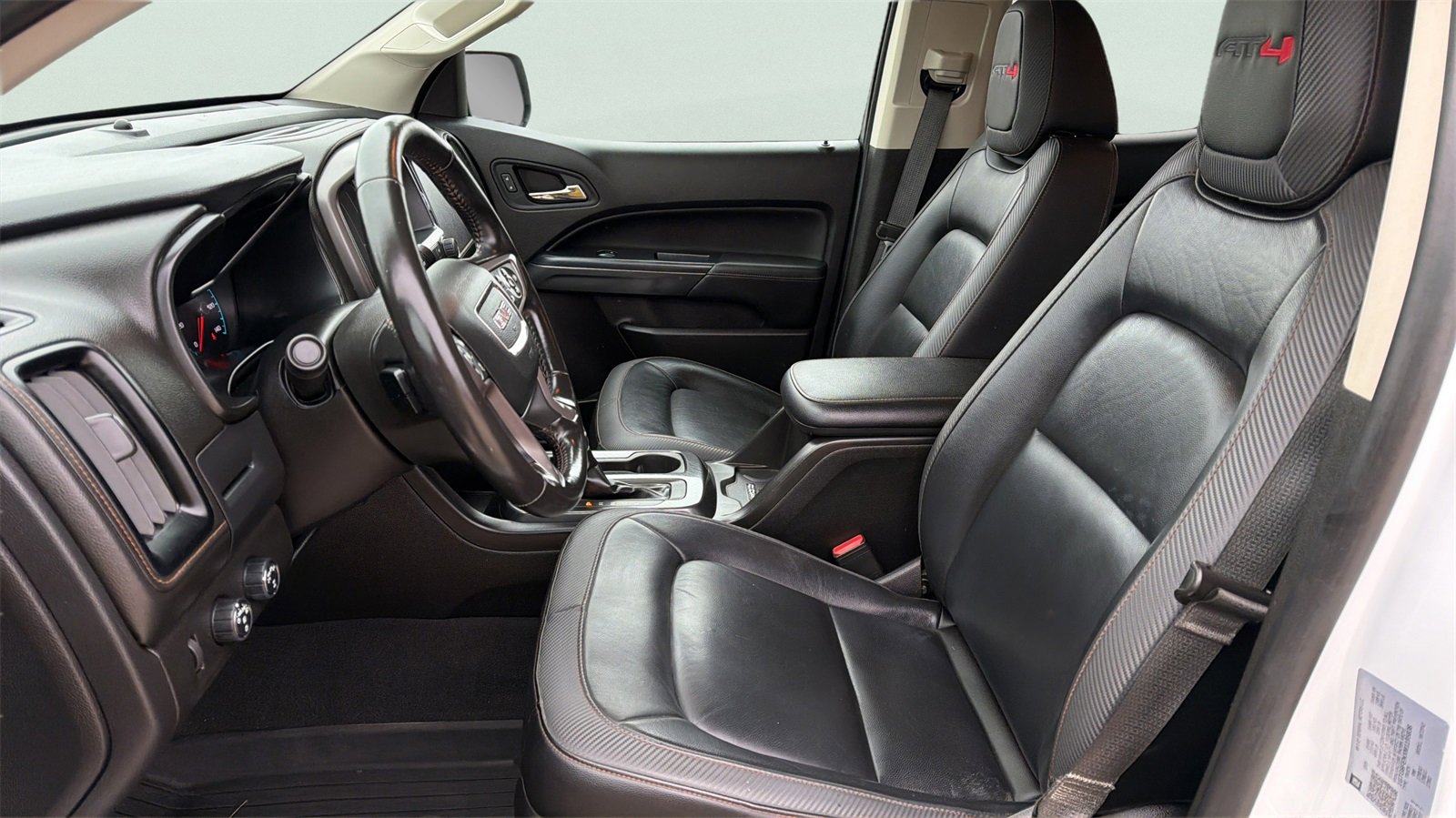 Used 2021 GMC Canyon AT4 w/ Driver Alert Package image 10