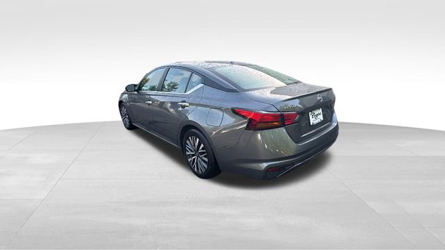 Used 2025 Nissan Altima 2.5 SV FWD image 5