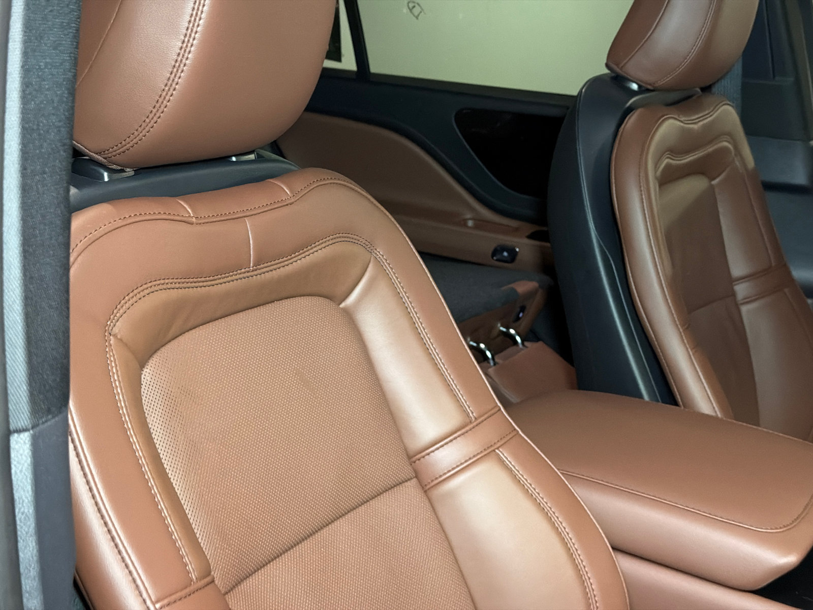 New 2027 Lincoln Aviator Reserve AWD/4WD image 11