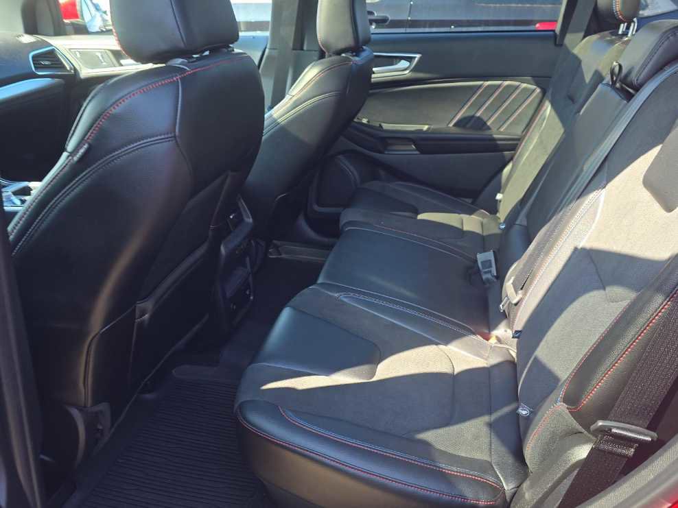 Used 2023 Ford Edge ST w/ Equipment Group 401A image 10