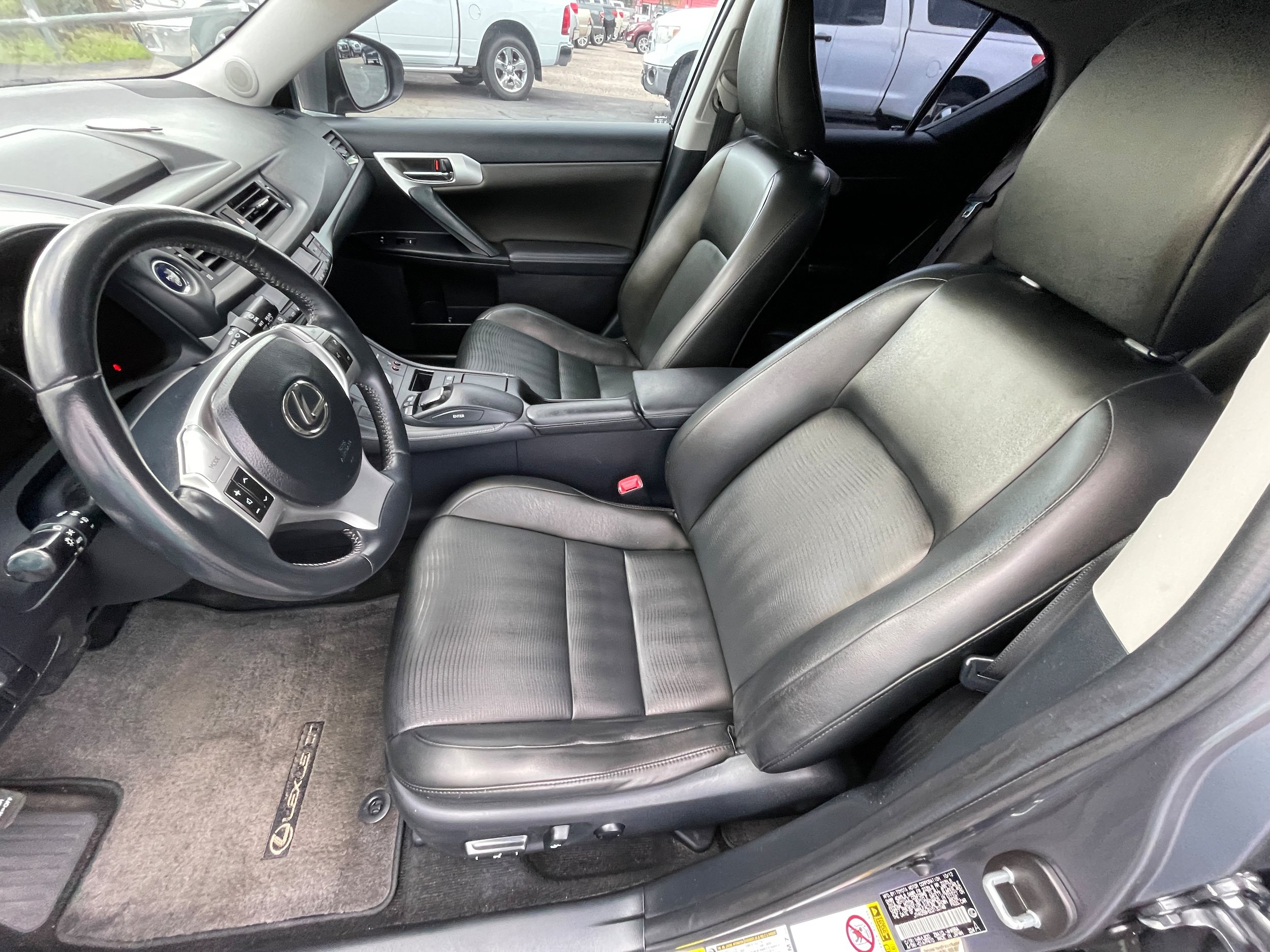 Used 2013 Lexus CT 200h w/ Premium Pkg w/Navigation FWD image 14