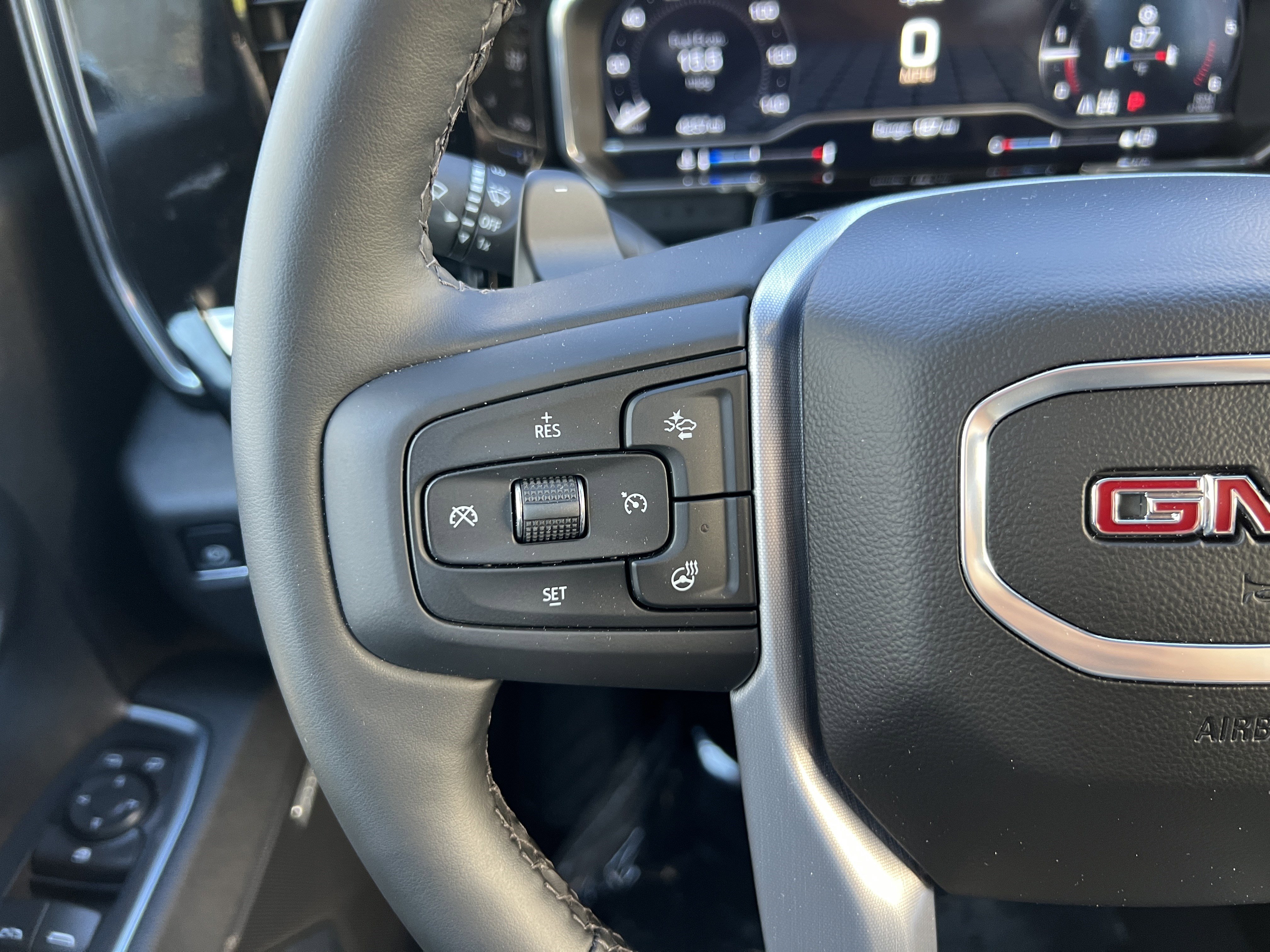 Used 2025 GMC Sierra 1500 Elevation w/ Elevation Premium Package AWD/4WD image 24