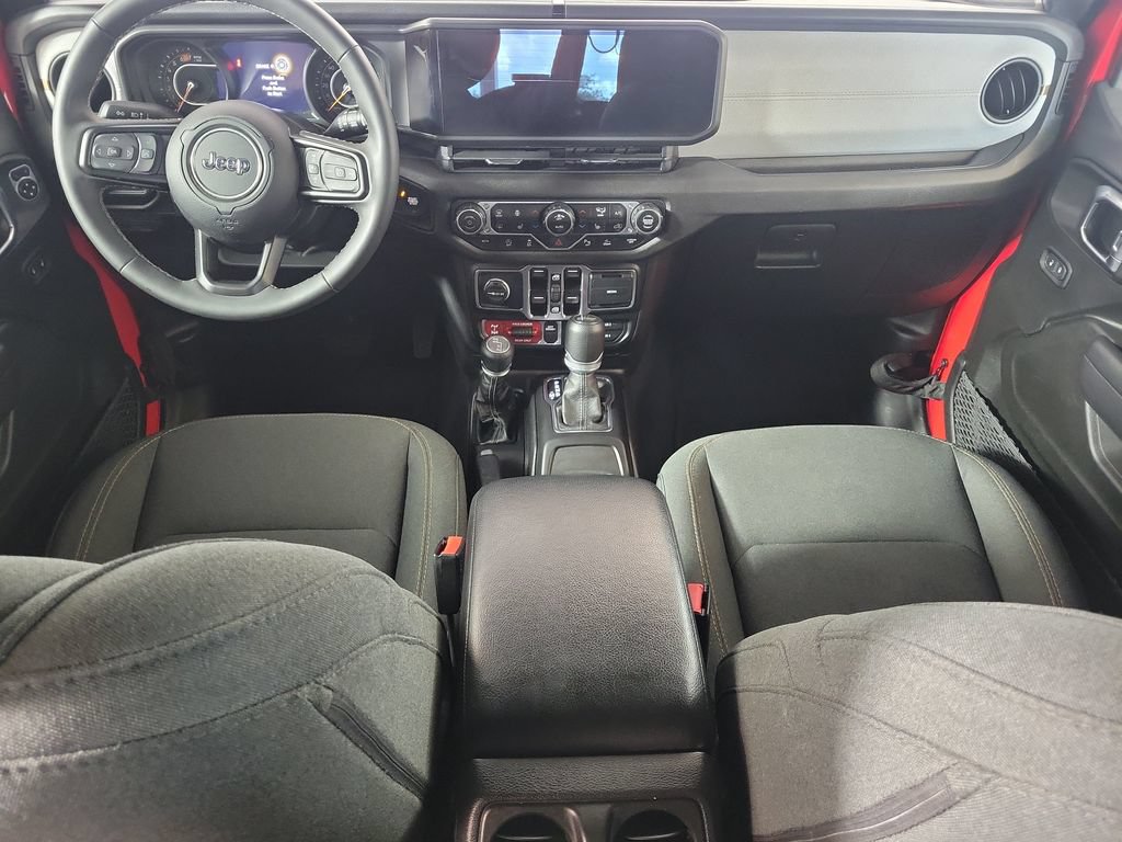Used 2025 Jeep Wrangler Unlimited Sport AWD/4WD image 14