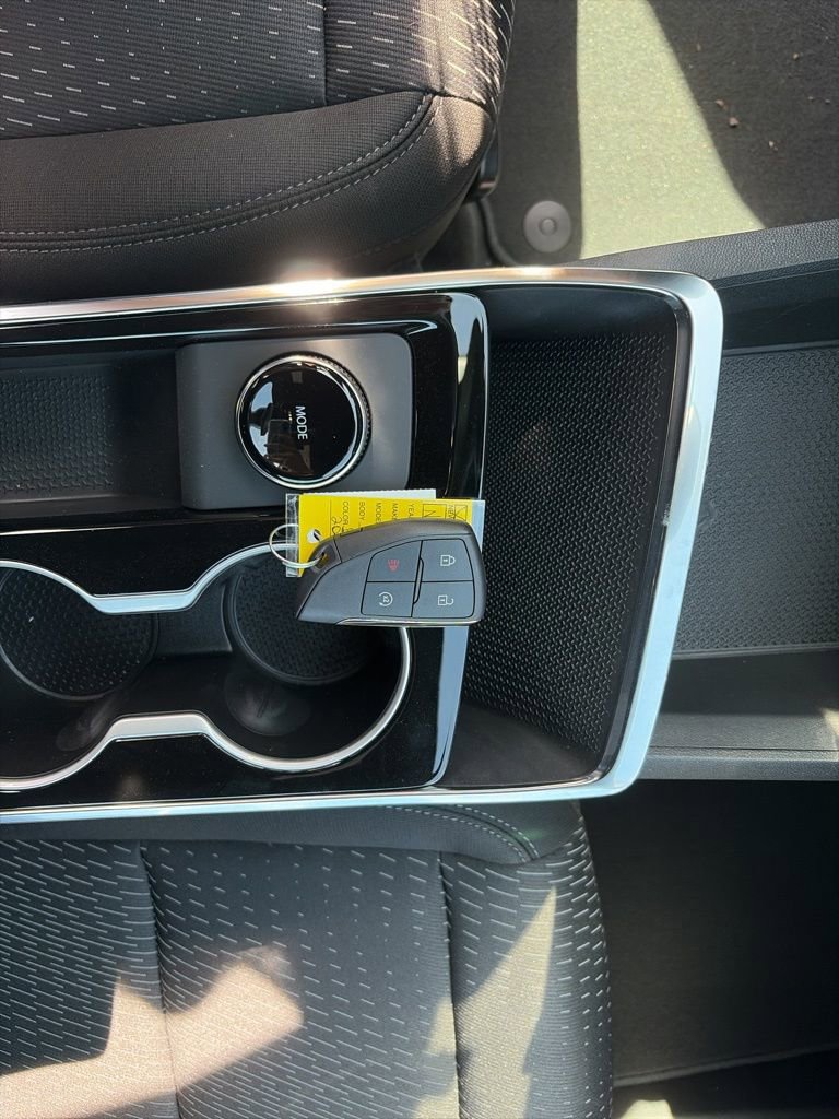 New 2026 Chevrolet Equinox LT image 18