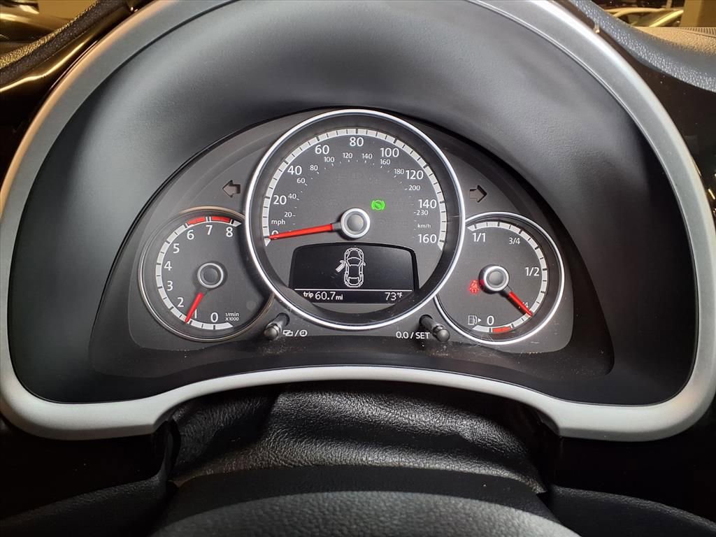 Used 2015 Volkswagen Beetle 1.8T image 9