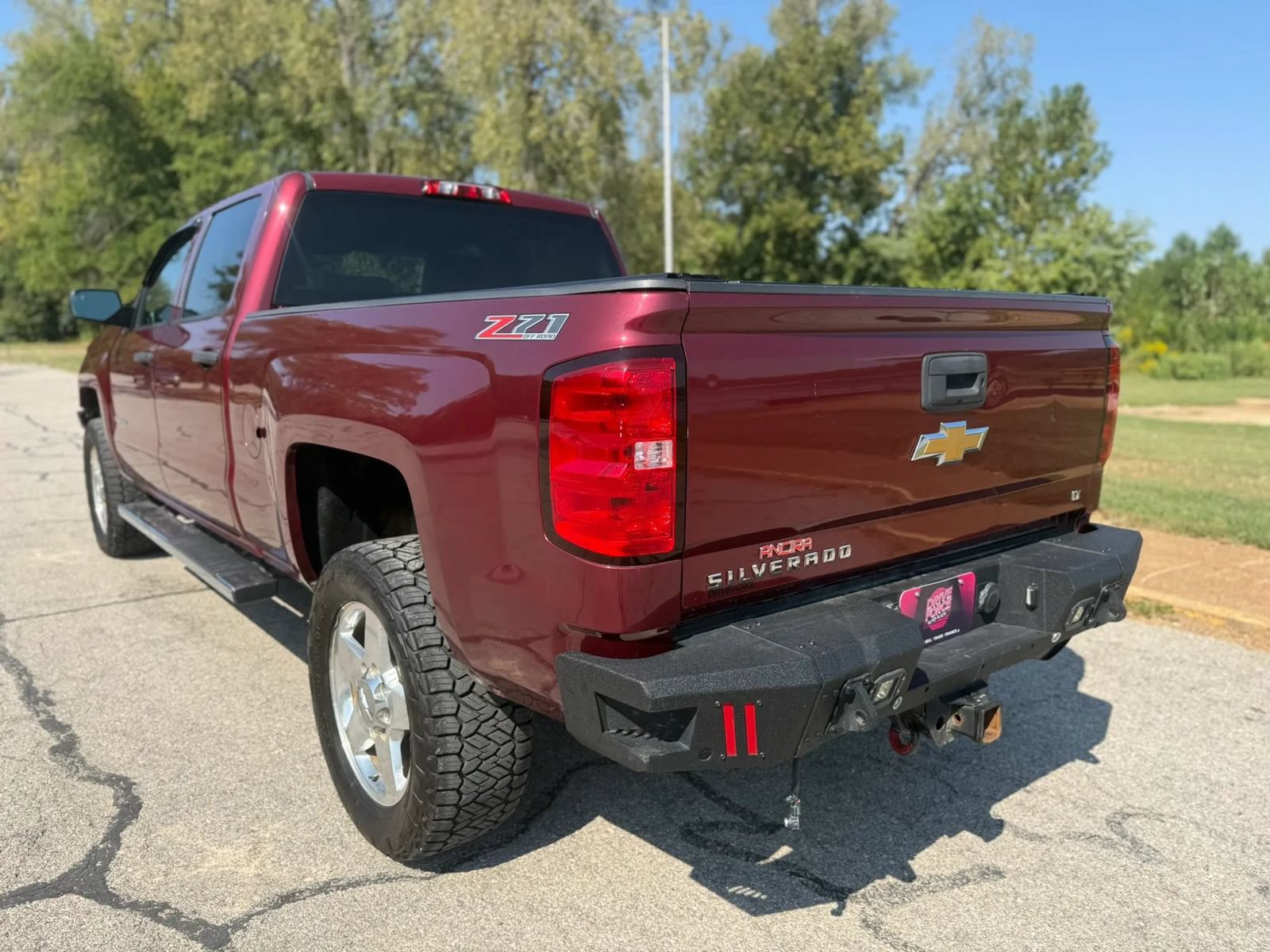 Used 2015 Chevrolet Silverado 2500 LT w/ Z71 Package, Off-Road AWD/4WD image 7