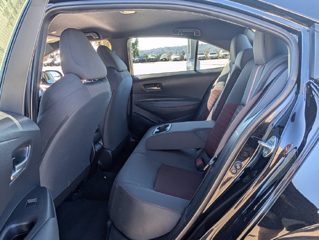 Used 2025 Toyota Corolla SE FWD image 11