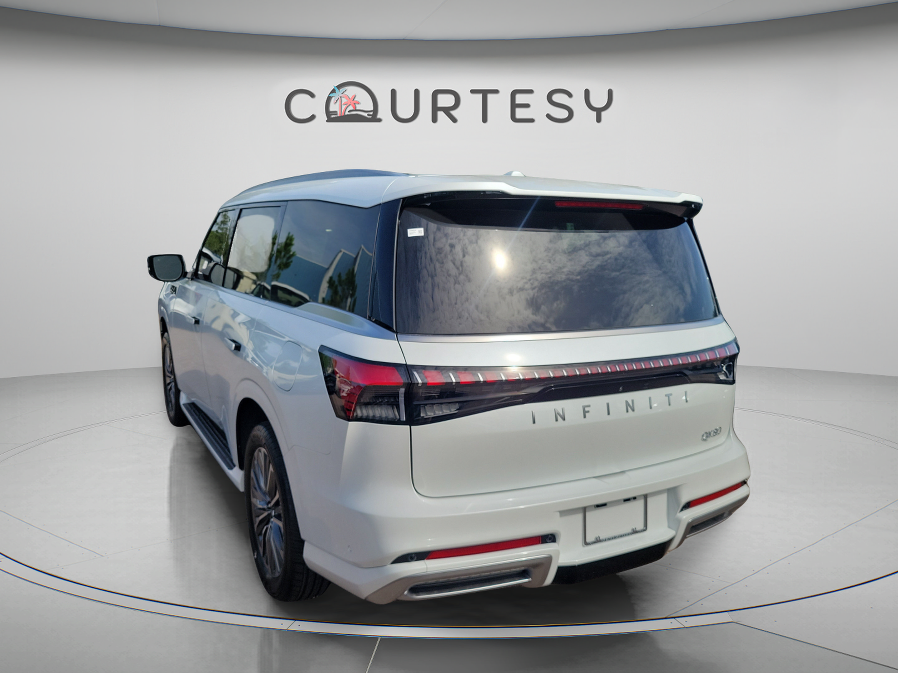 New 2027 INFINITI QX80 Luxe w/ Cargo Package RWD image 2
