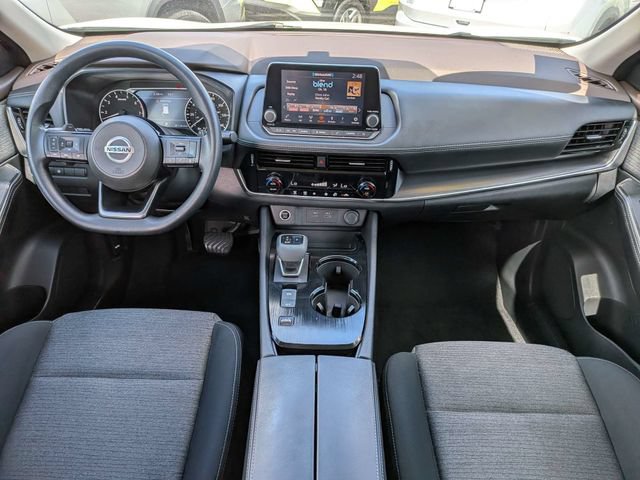 Used 2021 Nissan Rogue SV FWD image 15