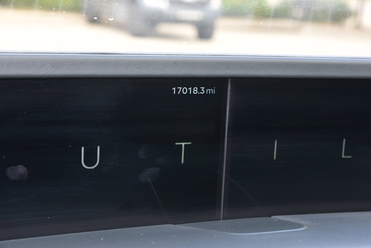 Used 2024 Lincoln Nautilus Premier w/ Jet Appearance Package AWD/4WD image 9