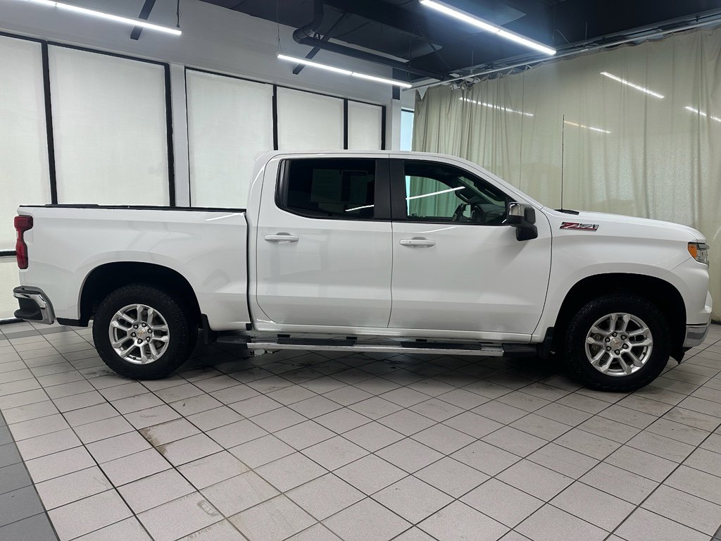Used 2025 Chevrolet Silverado 1500 LT image 5