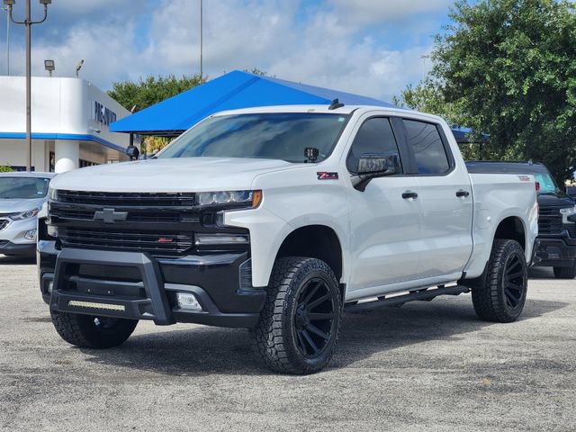 Used 2021 Chevrolet Silverado 1500 LT Trail Boss w/ Convenience Package II AWD/4WD image 3