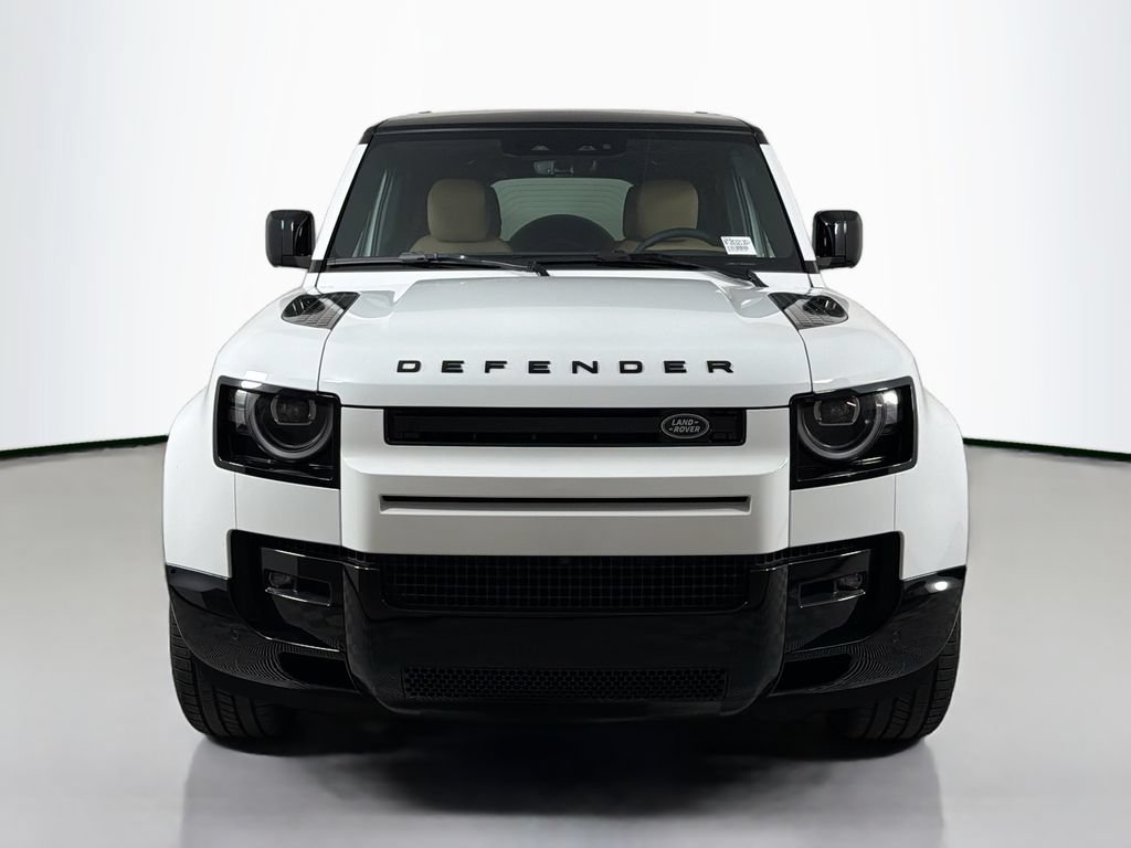 New 2026 Land Rover Defender 130 X-Dynamic SE AWD/4WD image 2