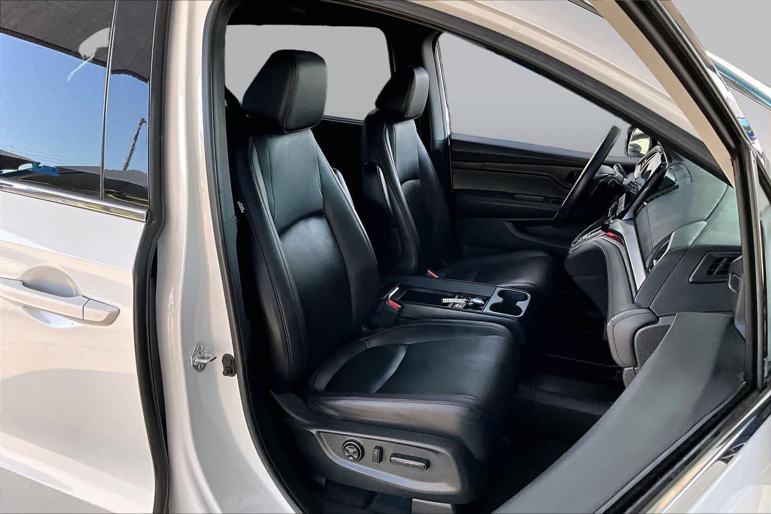 Used 2023 Honda Odyssey Sport image 9