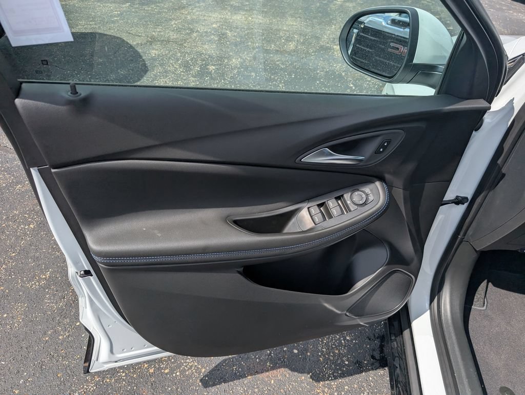 New 2026 Buick Encore GX Sport Touring FWD image 15