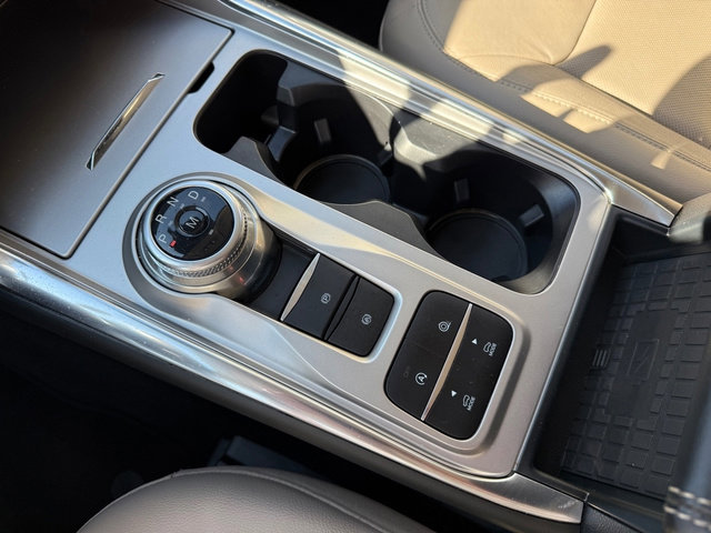 Used 2020 Ford Explorer Limited image 30