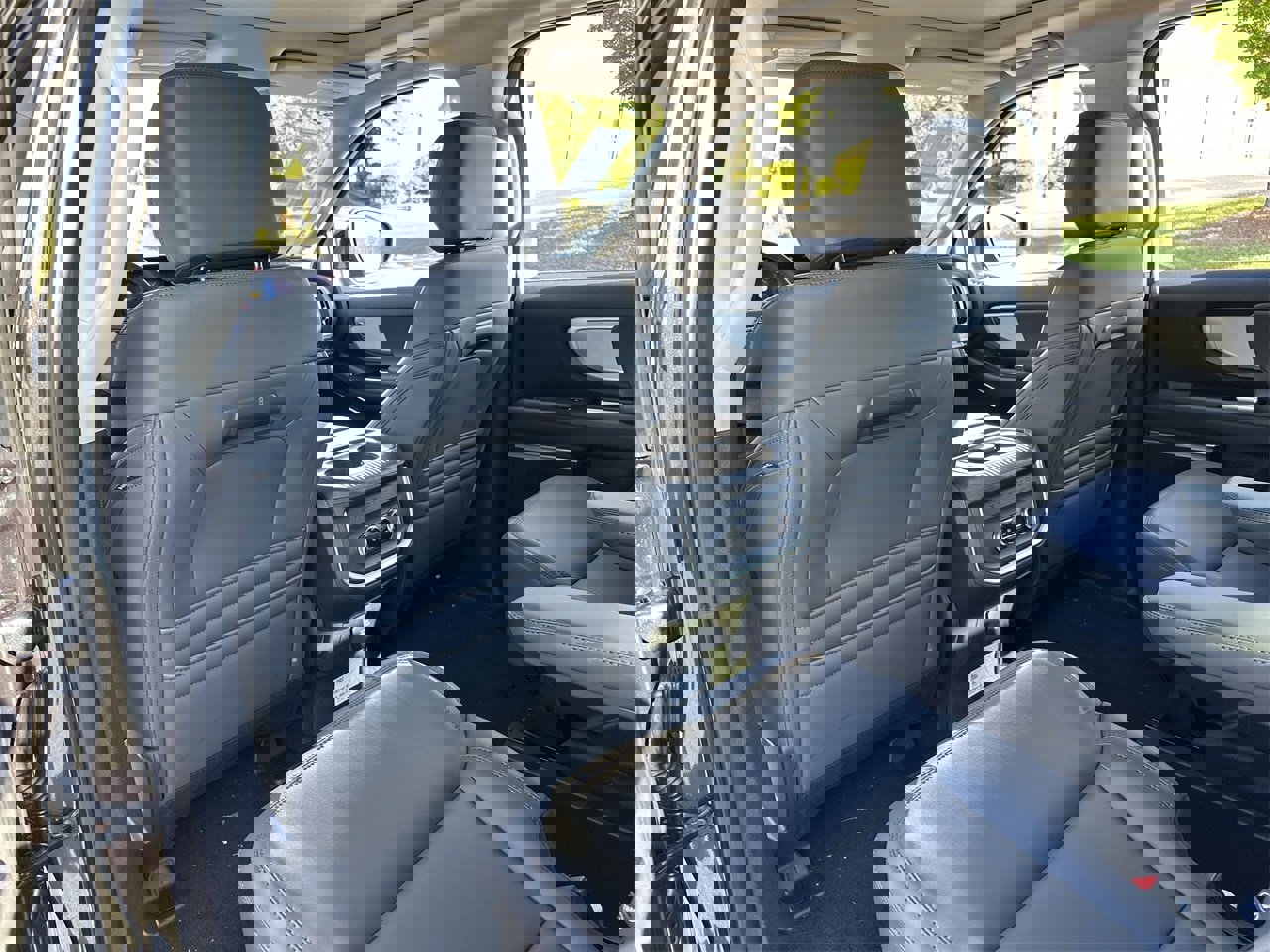 New 2025 Ford Expedition Max Active image 25