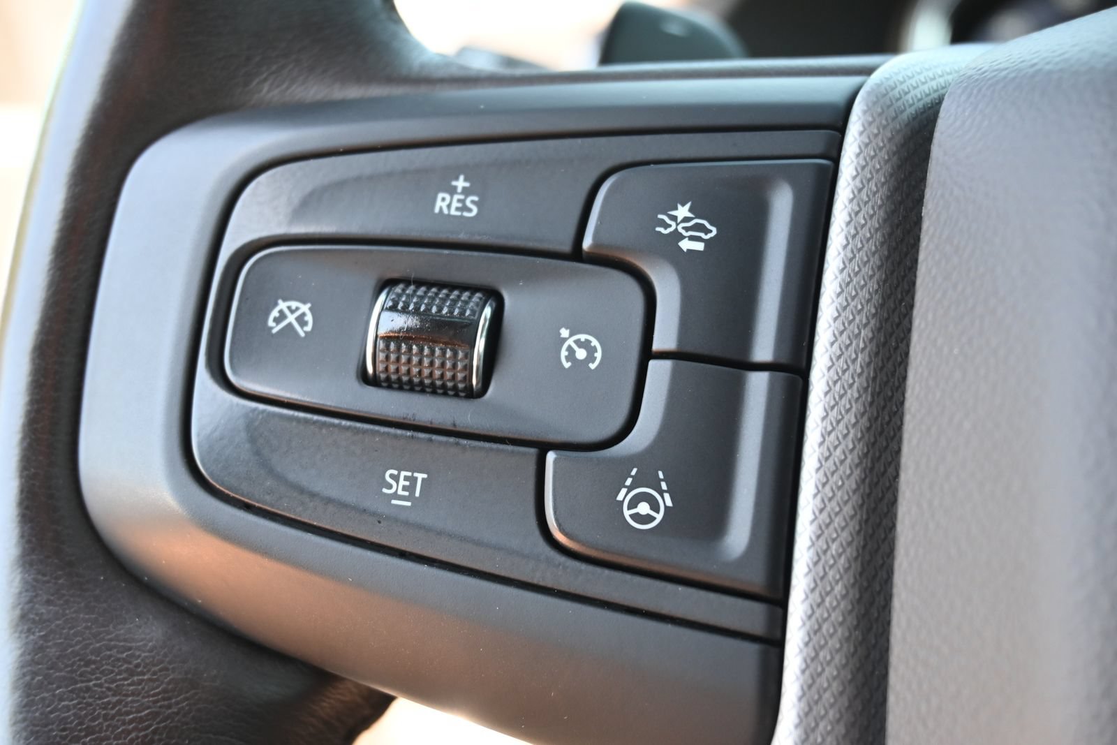 Used 2025 GMC Sierra 1500 Denali AWD/4WD image 16