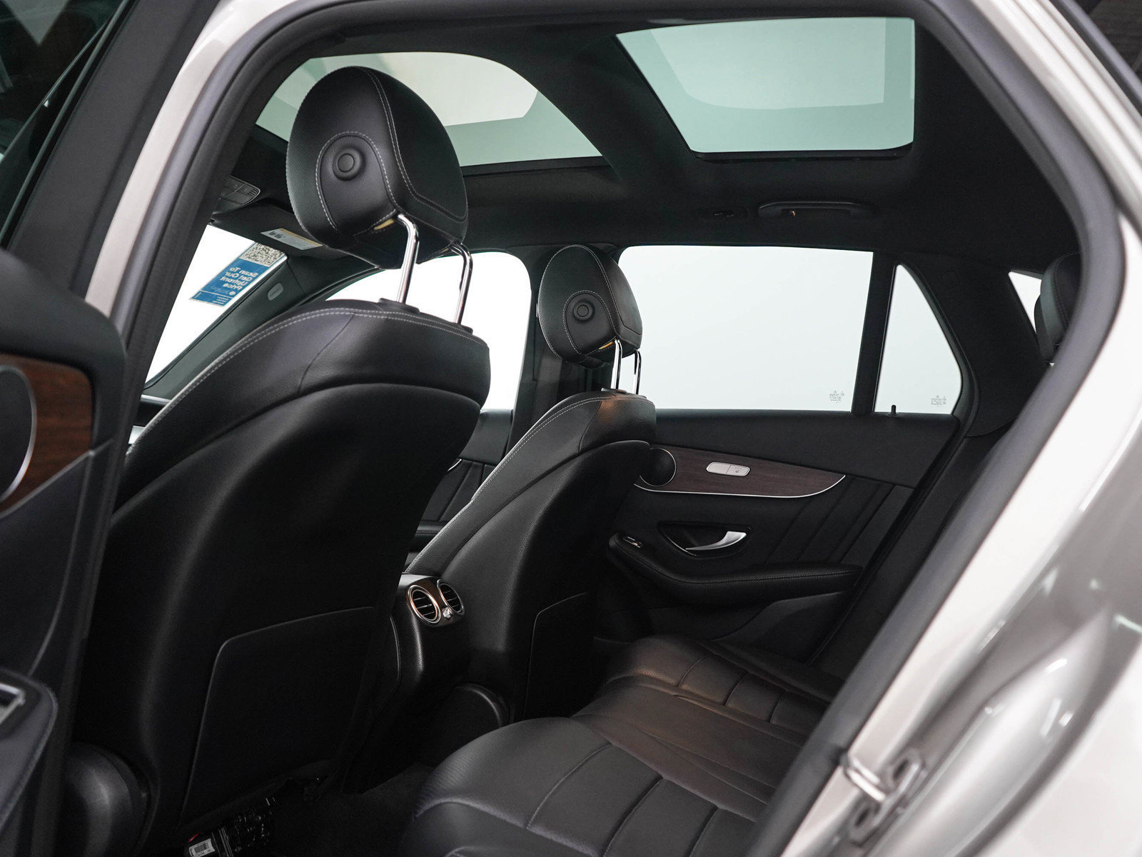 Used 2021 Mercedes-Benz GLC 300 4MATIC image 19