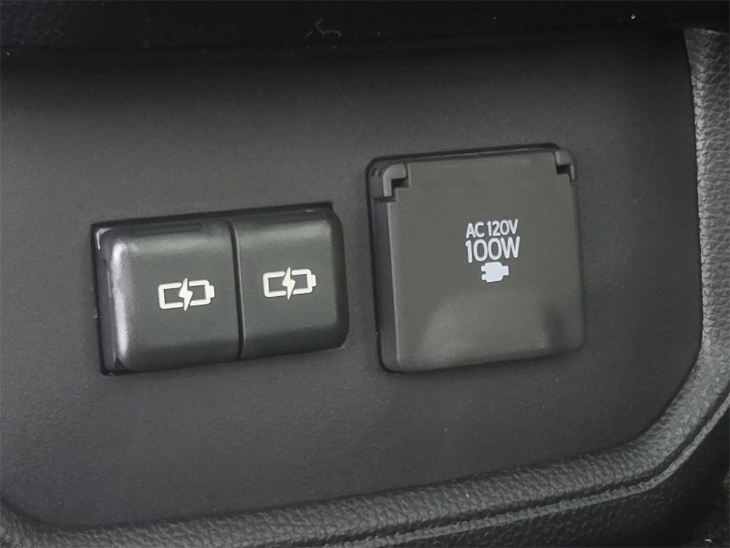 New 2026 Toyota Highlander Platinum image 15