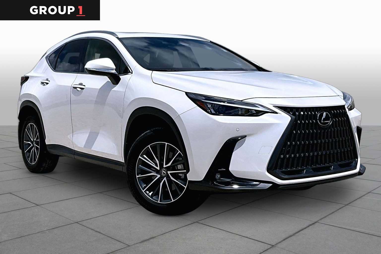 Used 2025 Lexus NX 250 FWD w/ Towing Package (2000 Lbs) image 3