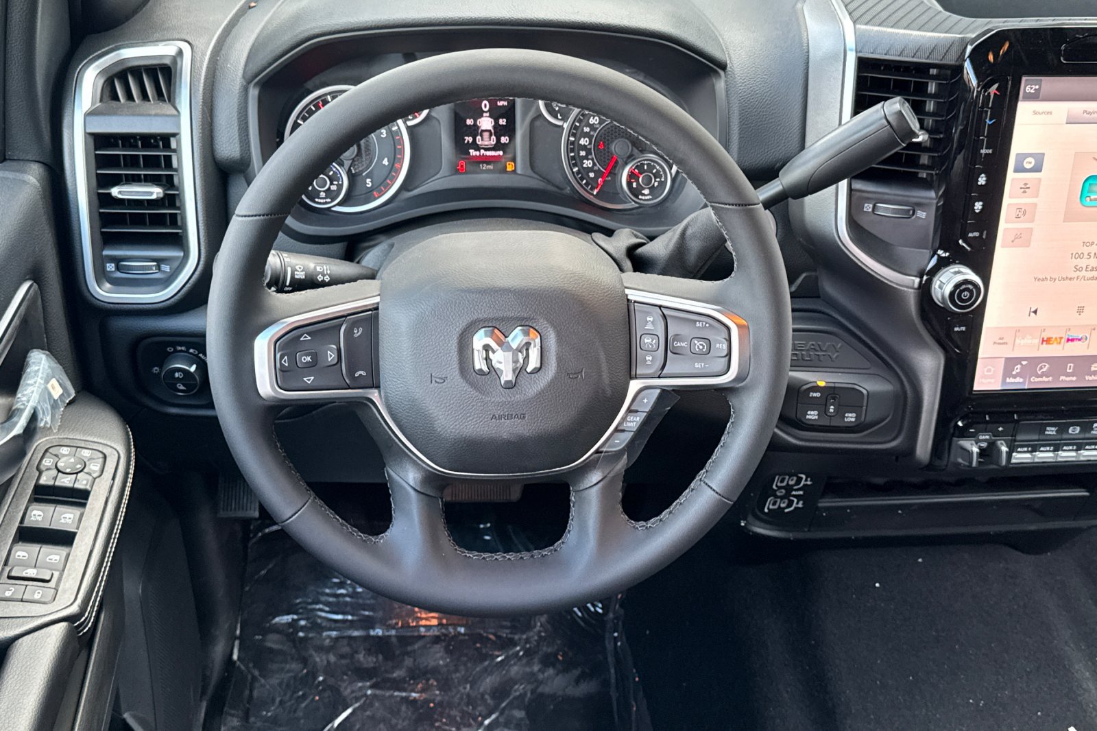 New 2026 RAM 3500 Big Horn AWD/4WD image 13