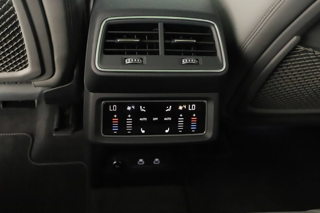 Certified 2024 Audi SQ8 e-tron Premium Plus w/ Black Optic Package AWD/4WD image 22