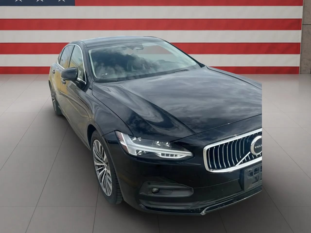Used 2022 Volvo S90 B6 Momentum