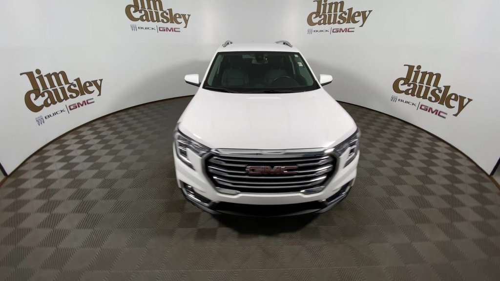 Certified 2024 GMC Terrain SLT w/ Infotainment Package II AWD/4WD image 3