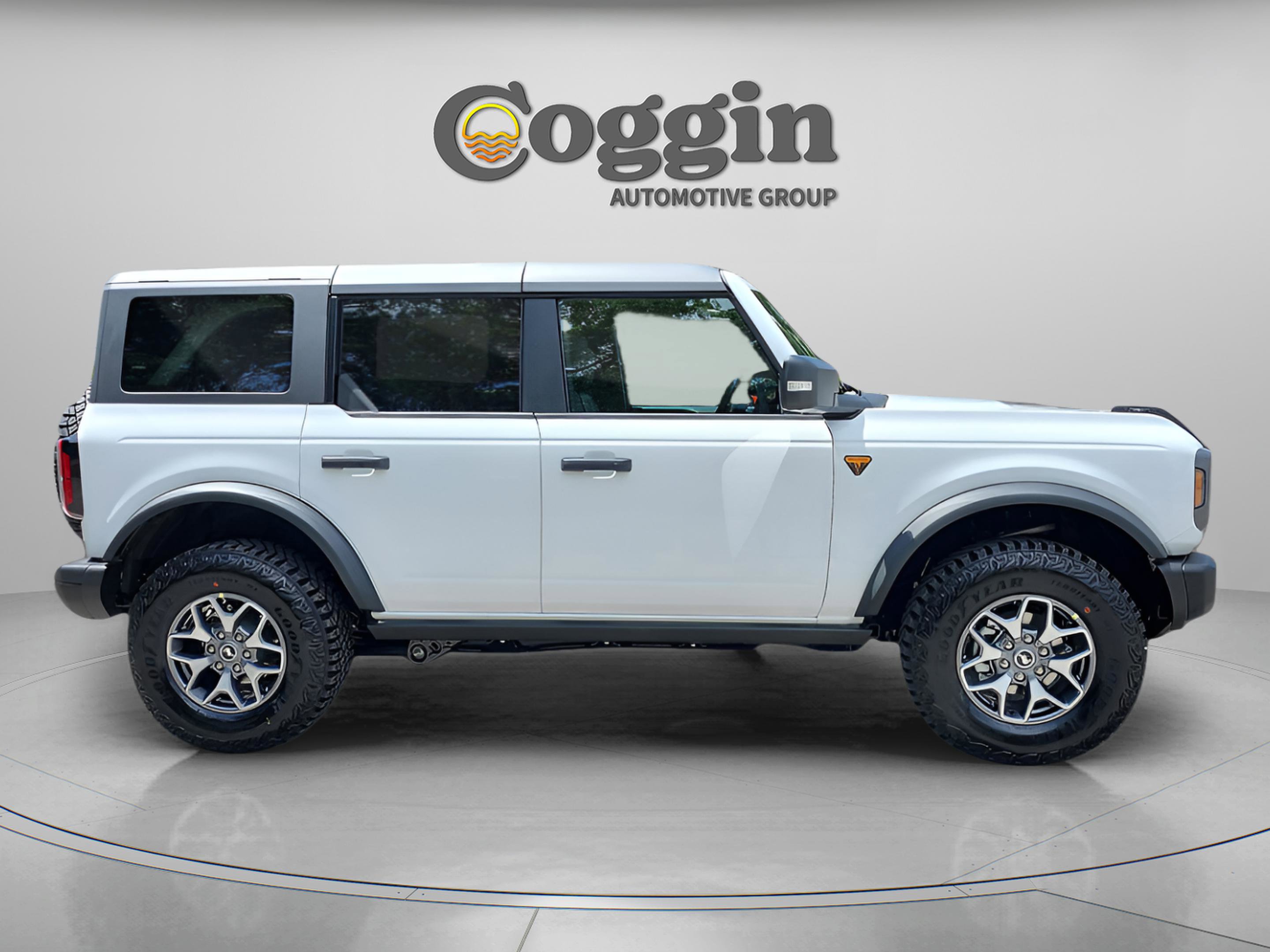 New 2025 Ford Bronco Badlands image 6