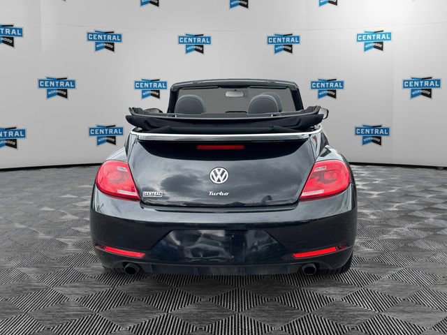 Used 2015 Volkswagen Beetle R-Line image 4