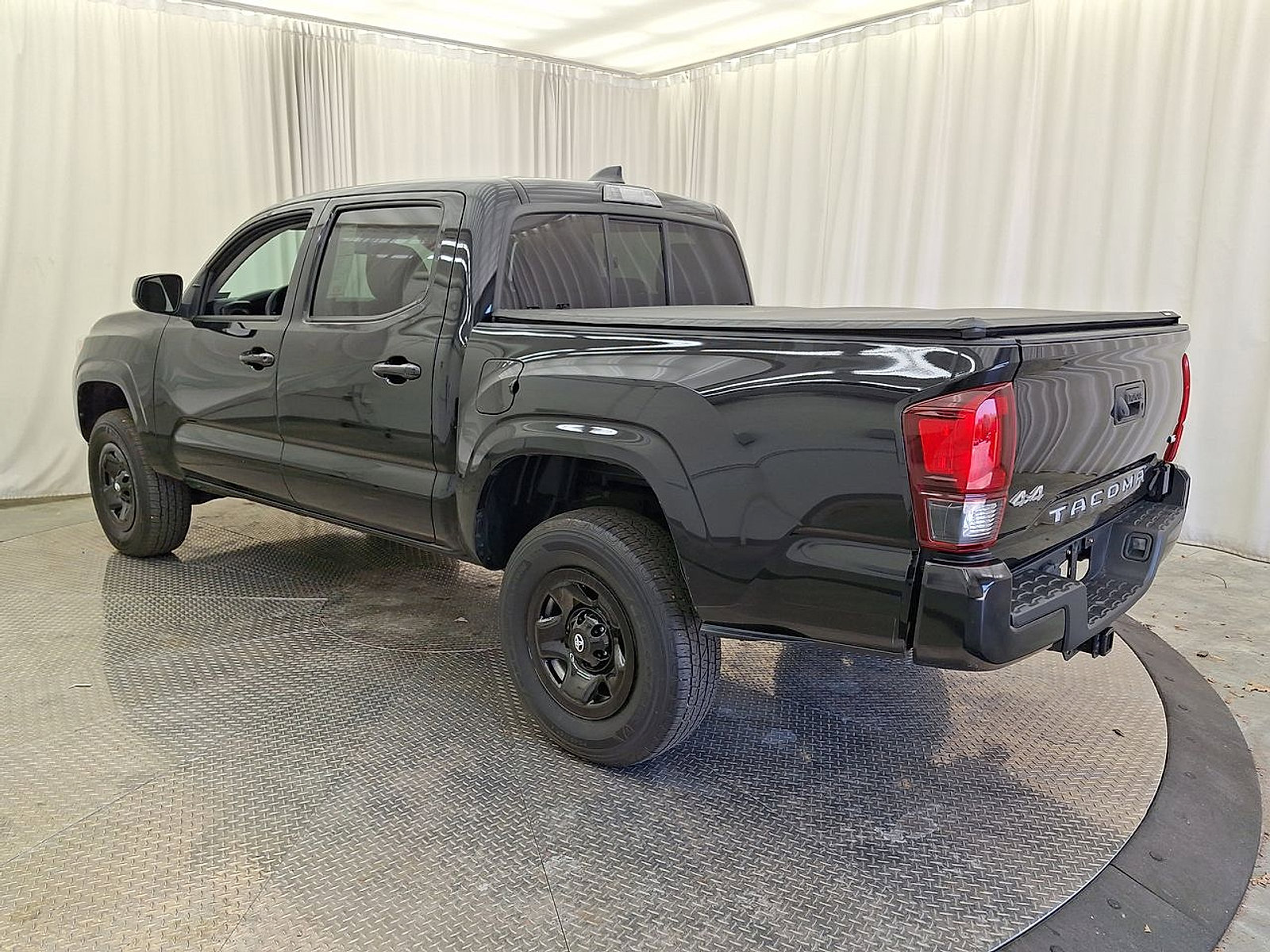 Certified 2022 Toyota Tacoma SR AWD/4WD image 22