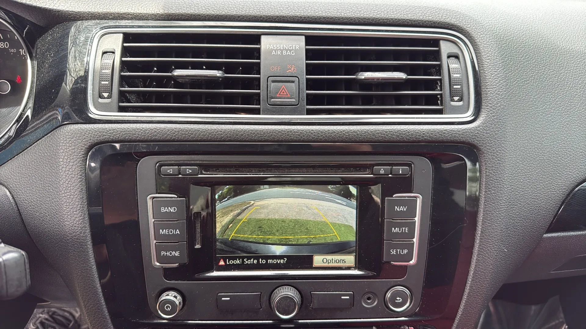 Used 2015 Volkswagen Jetta SEL image 33