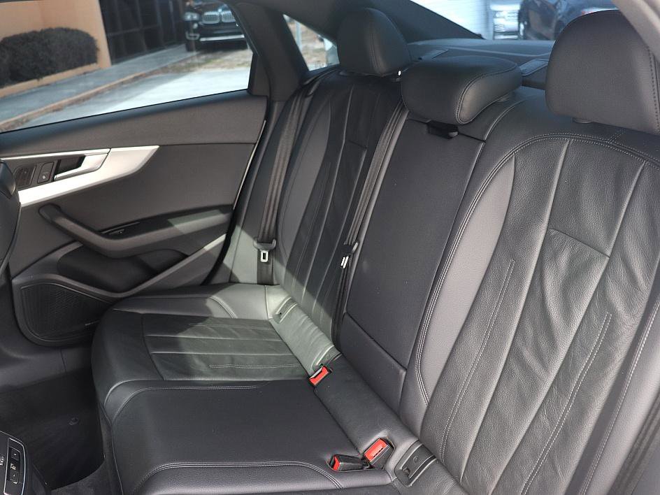 Used 2018 Audi A4 2.0T Ultra Premium Plus w/ Premium Plus Package image 17