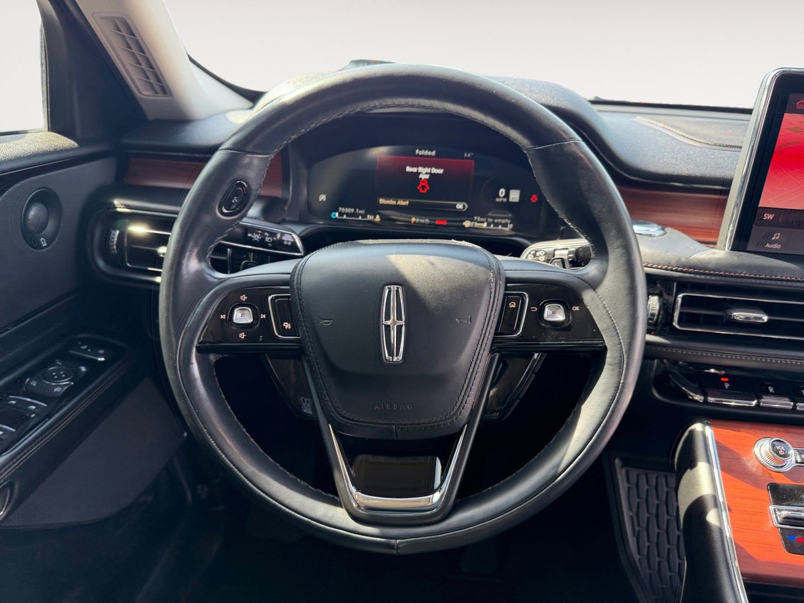 Used 2021 Lincoln Aviator Reserve w/ Equipment Group 201A image 12