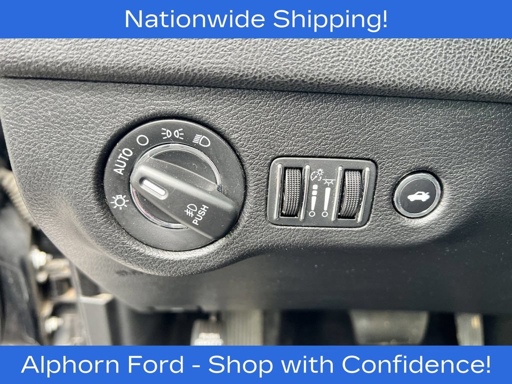 Used 2023 Chrysler 300 S w/ Comfort Group RWD image 14