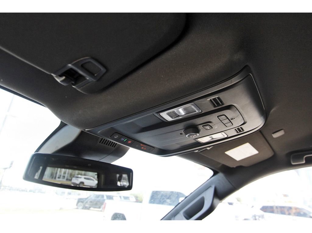 Used 2024 Chevrolet Suburban LT AWD/4WD image 17
