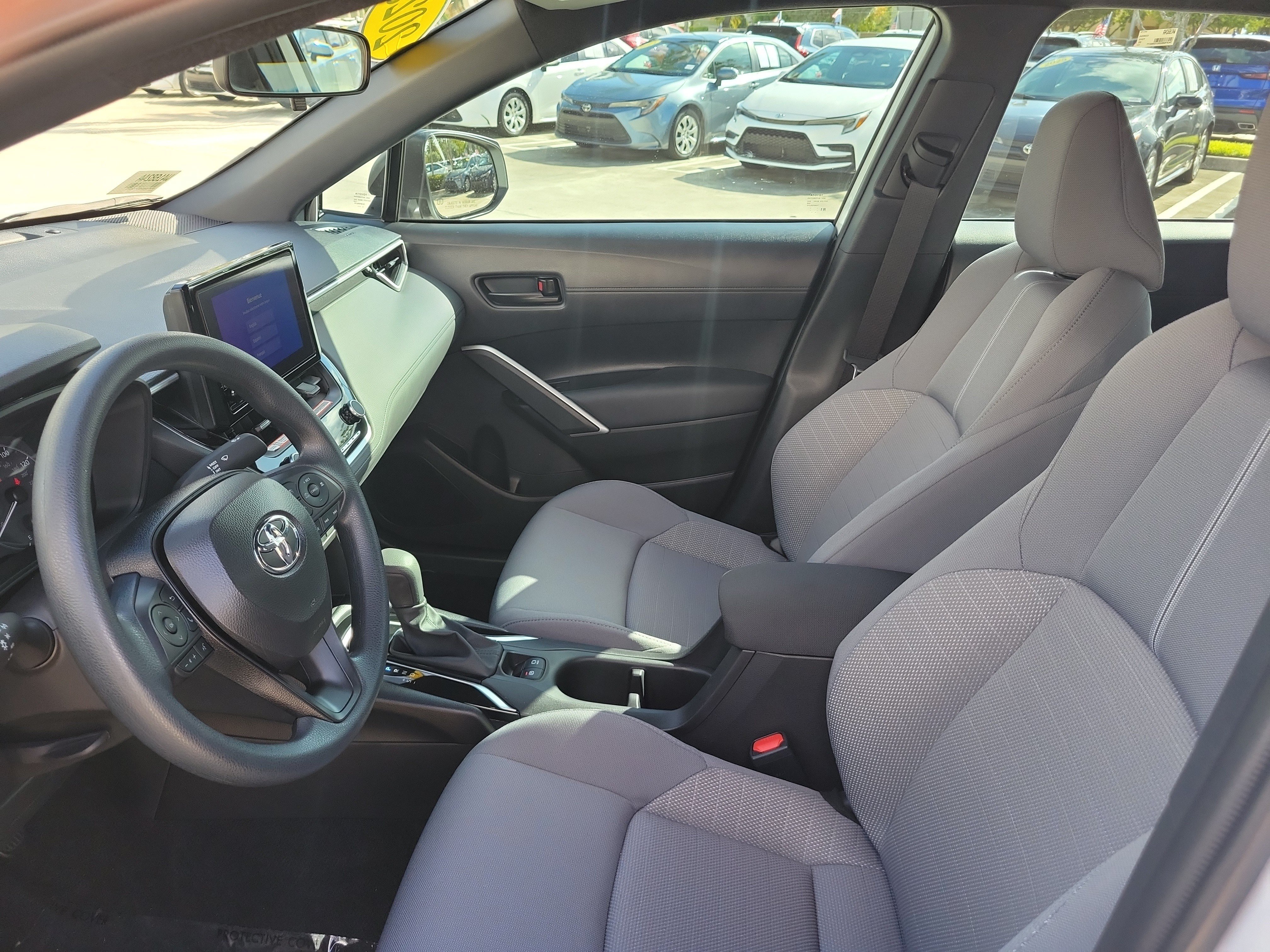 Certified 2025 Toyota Corolla Cross AWD Hybrid image 22