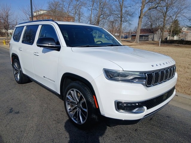 Used 2023 Jeep Wagoneer Series III w/ Premium Group I image 9
