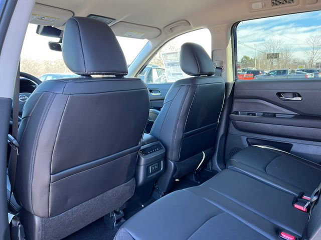New 2026 Nissan Pathfinder SL image 36