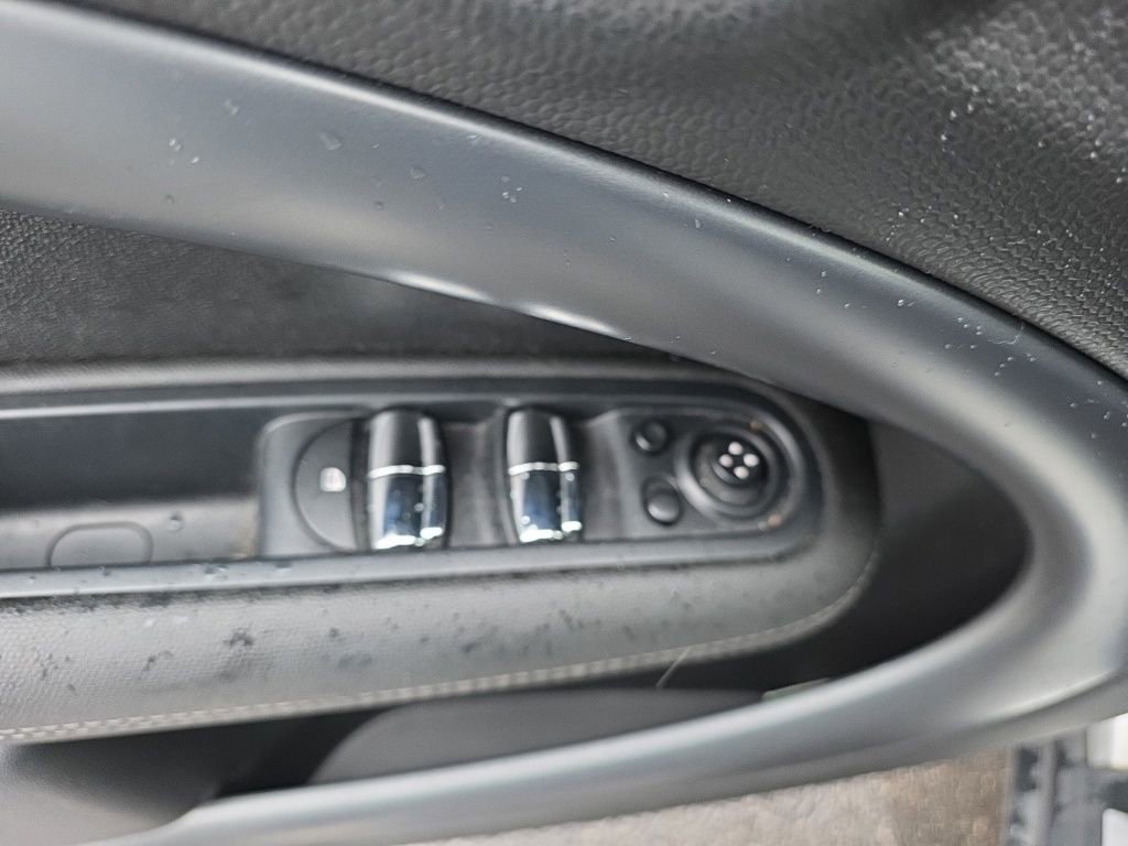 Used 2014 MINI Cooper Countryman S image 13