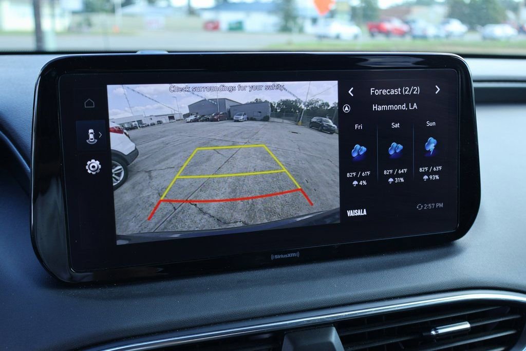 Used 2023 Hyundai Santa Fe SEL image 4