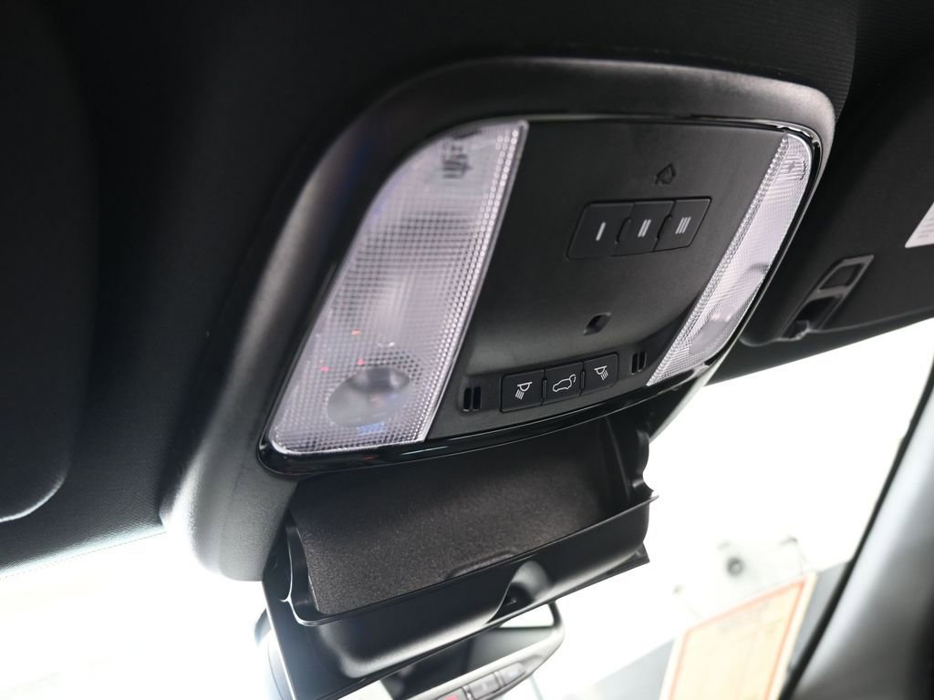 Used 2024 Dodge Durango R/T w/ Blacktop Package image 30