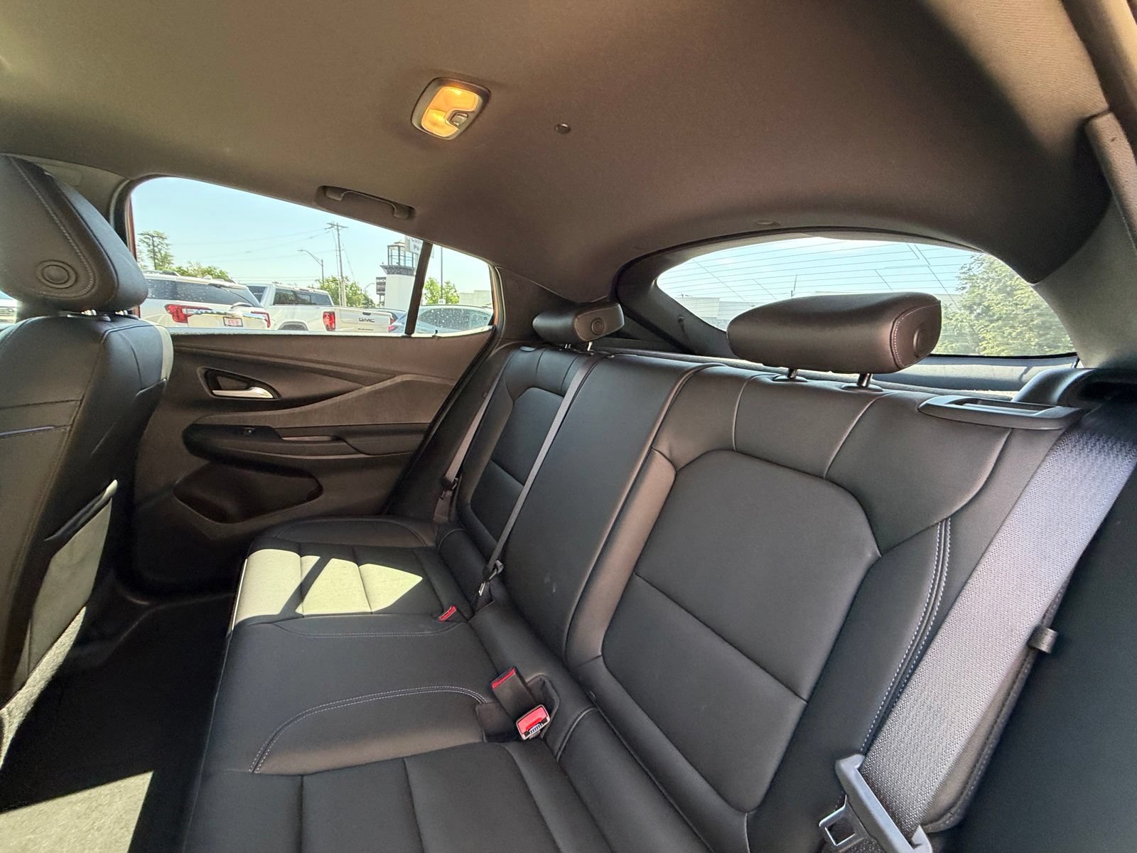 Used 2024 Buick Envista Sport Touring w/ Convenience I Package FWD image 15