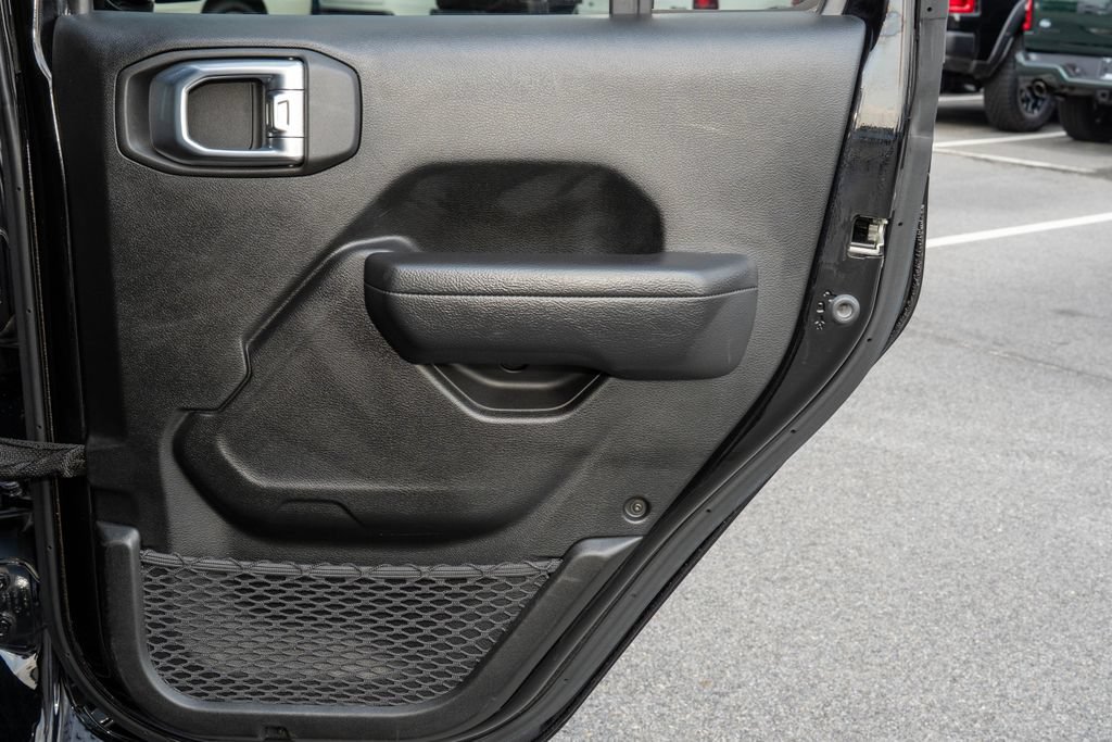 Used 2022 Jeep Wrangler Unlimited Sport AWD/4WD image 13