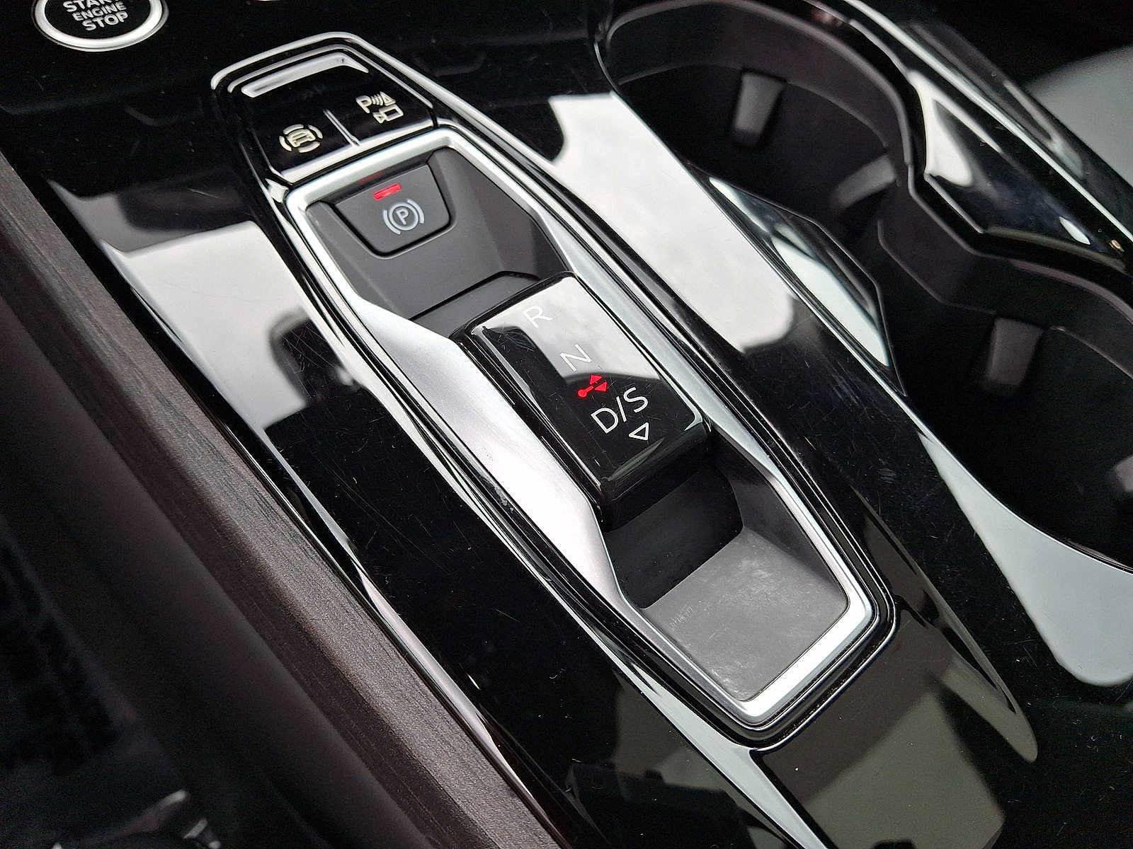 Used 2025 Audi A5 2.0T Premium Plus w/ Premium Plus AWD/4WD image 18
