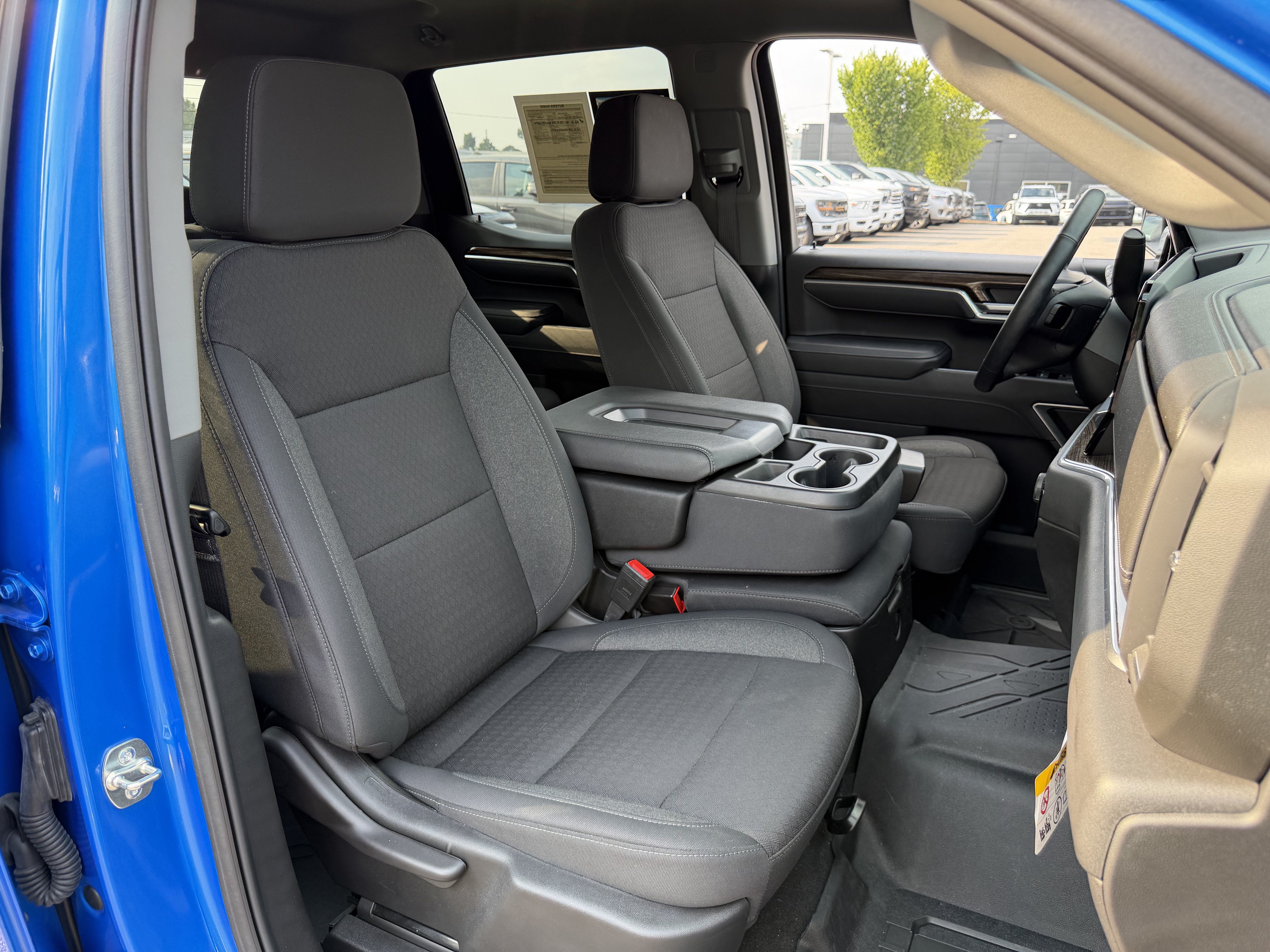 Used 2026 Chevrolet Silverado 1500 LT w/ LPO, Liner Protection Package AWD/4WD image 31