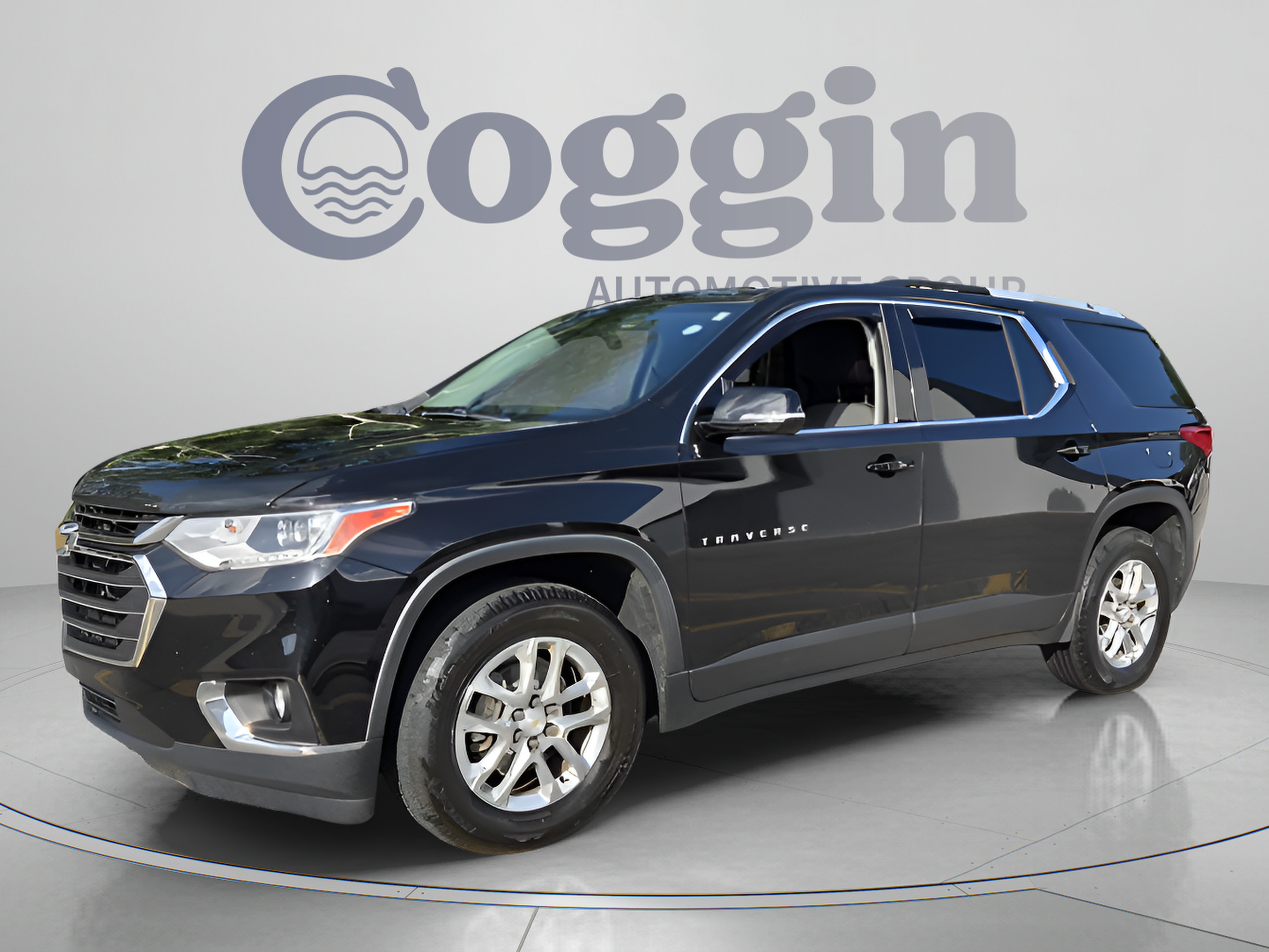 Used 2018 Chevrolet Traverse LT FWD image 1